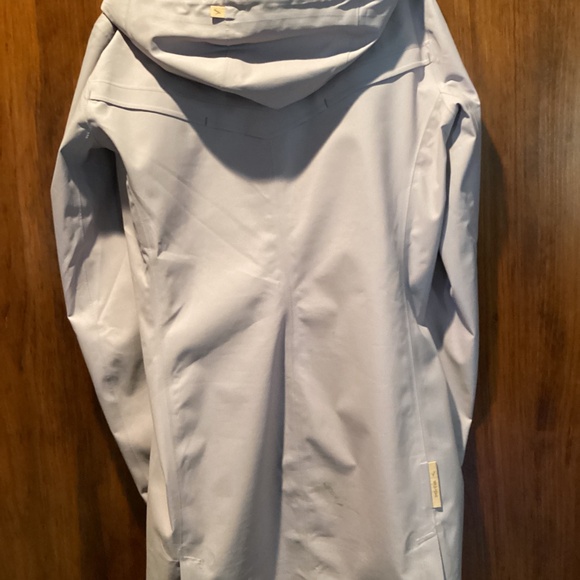 Indyeva, size small rain jacket - Picture 2 of 5